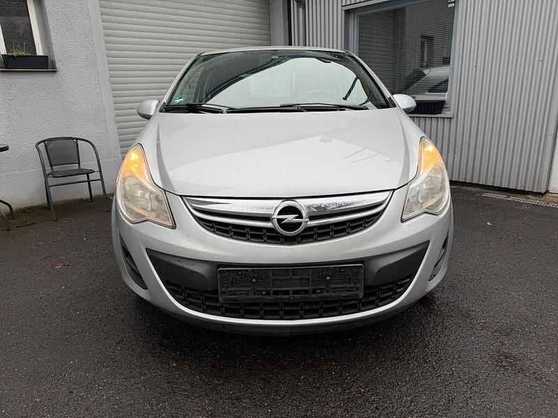 Gebraucht Opel Corsa Edition 75 PS (55 kW) 2013 Silber Kleinwagen
