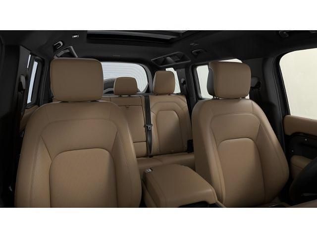 Neu Land Rover Defender HSE Dynamic 349 PS (256 kW) 2026 Gruen SUV