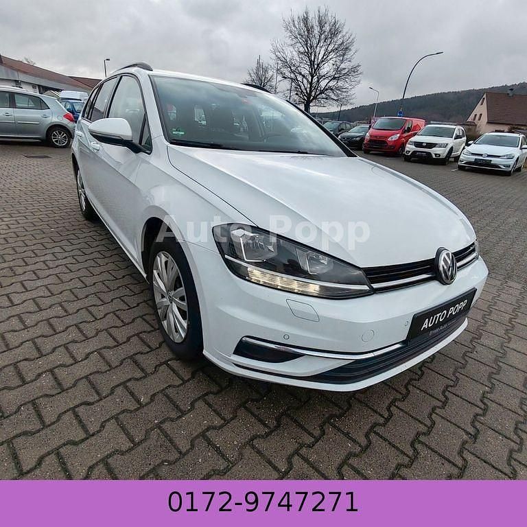 Gebraucht VW Golf VII Comfortline 150 PS (110 kW) 2018 Weiß Kombi
