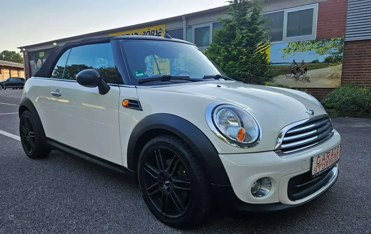 Gebraucht Mini One Cabriolet 98 PS (72 kW) 2011 Beige Cabrio