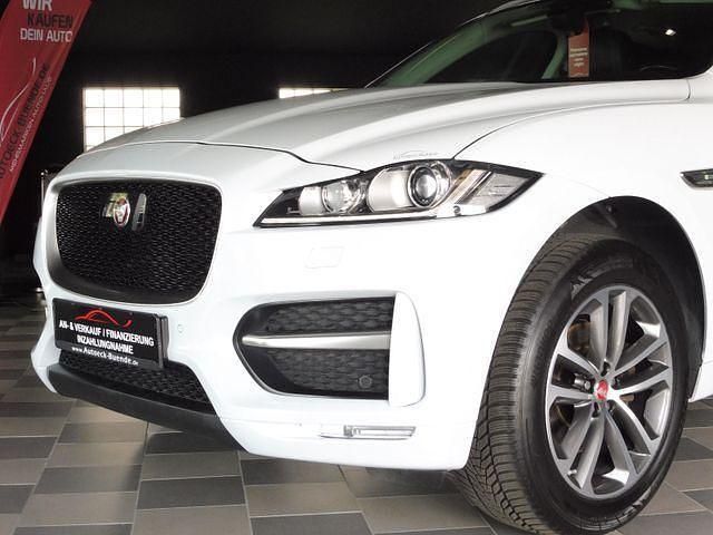 Weiß Gebraucht 2017 Jaguar F-Pace R-Sport SUV | 18.999 € - Bild 1/4