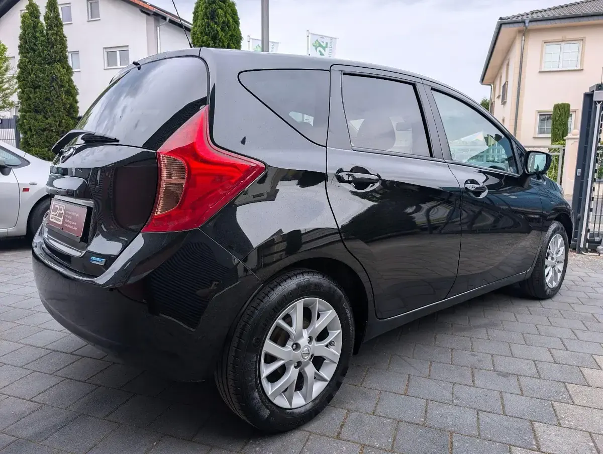 Gebraucht Nissan Note Visia 80 PS (58 kW) 2014 Schwarz Kleinwagen