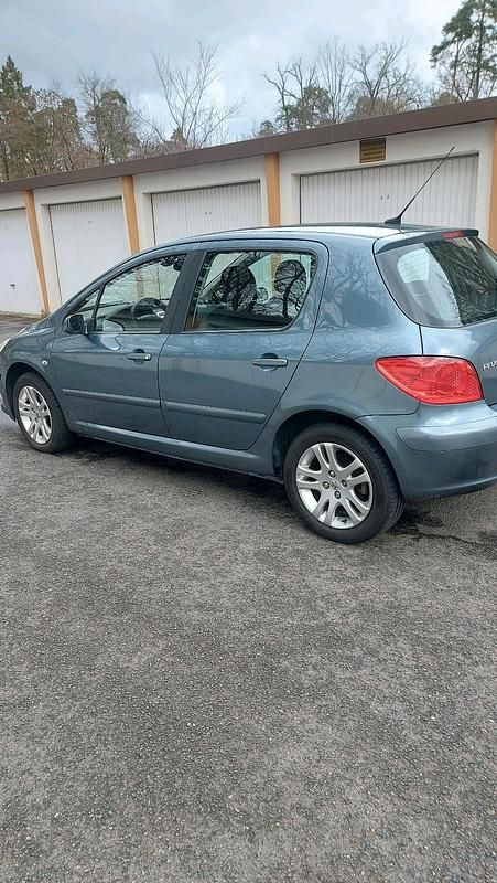 Gebraucht Peugeot 307 109 PS (80 kW) 2005 Grau Limousine