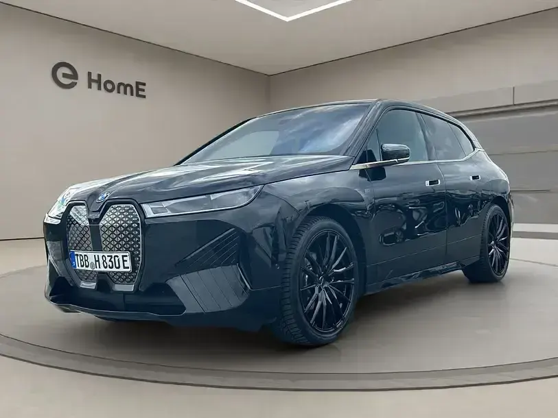 Gebraucht BMW iX Sport Line 455 kW (619 PS) 2023 Saphirschwarz metallic SUV