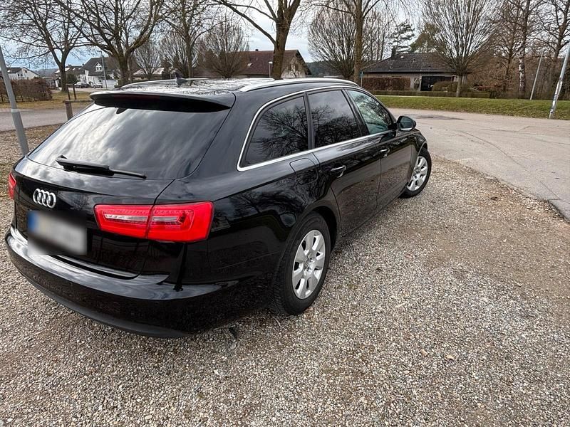 Gebraucht Audi A6 177 PS (130 kW) 2013 Schwarz Kombi