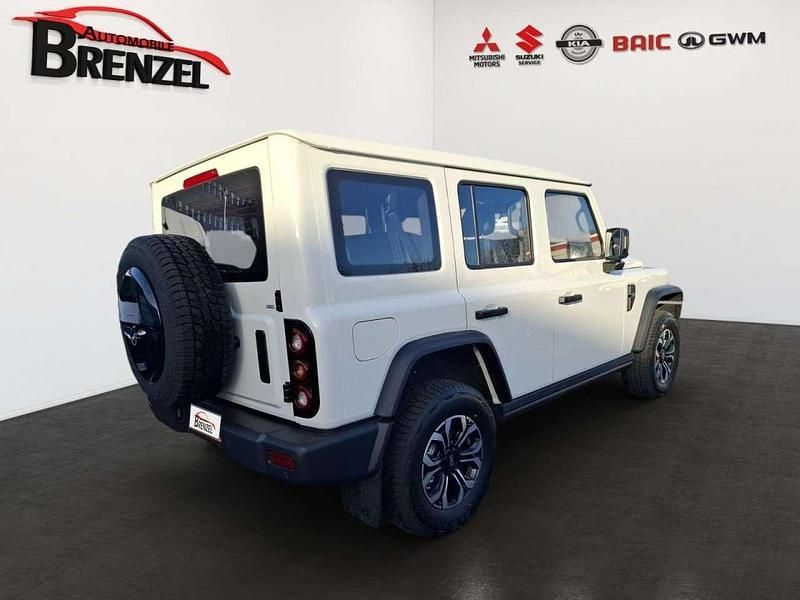 Neu BAW 212 166 PS (122 kW) 2026 Weiß SUV