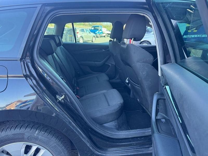 Gebraucht Skoda Octavia Business Line 110 PS (80 kW) 2020 Schwarz Kombi