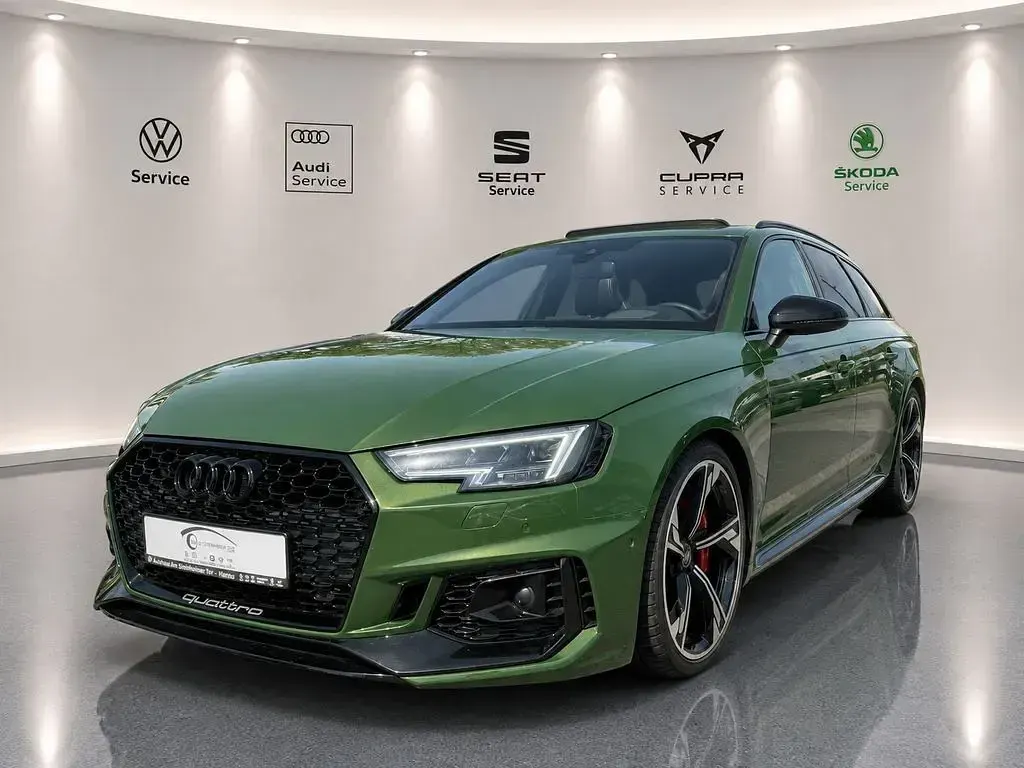 Gebraucht Audi RS4 Sport 450 PS (330 kW) 2019 Grün Kombi