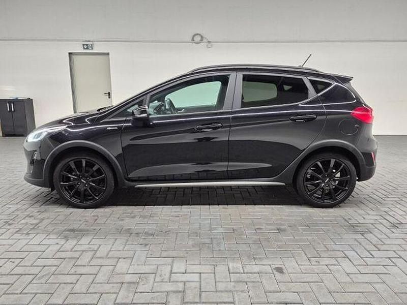 Gebraucht Ford Fiesta Active 95 PS (69 kW) 2020 Obsidianschwarz met. Kleinwagen