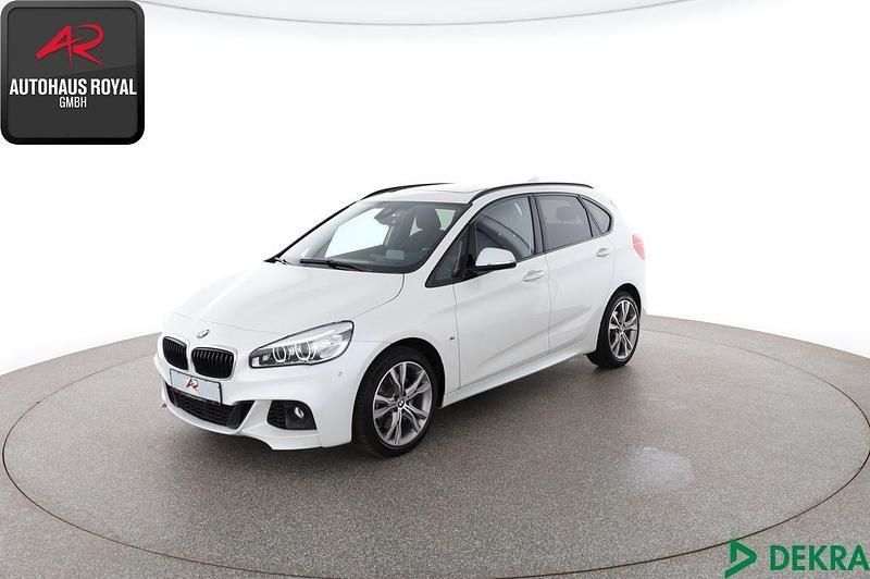 Weiß Gebraucht 2016 BMW 225 Active Tourer M Sport Van / Kleinbus | 19.880 € (Fairer Preis) - Bild 1/4
