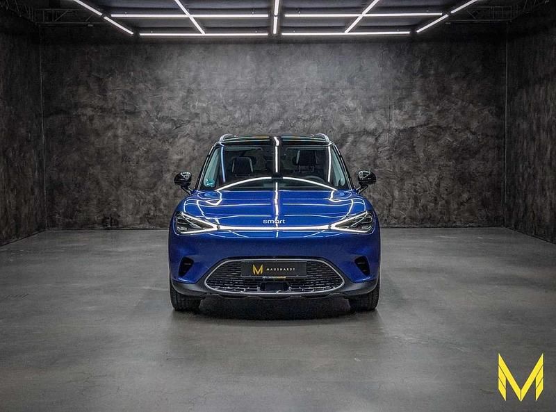 Blau (smart quantum blue metallic (blau)) Gebraucht 2024 Smart #1 Edition #1 SUV | 31.444 € (Fairer Preis) - Bild 1/2