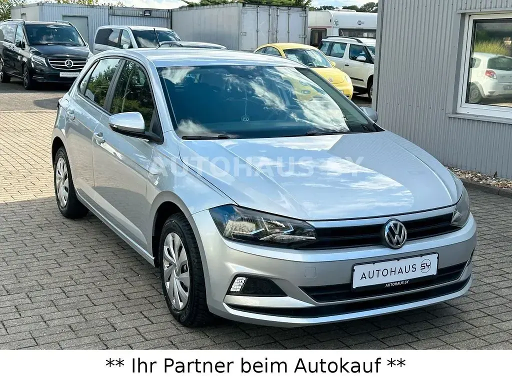 Gebraucht VW Polo 80 PS (58 kW) 2019 Silber Kleinwagen