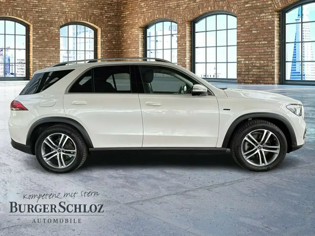 Gebraucht Mercedes GLE350 194 PS (142 kW) 2021 Designo diamantweiß bright SUV