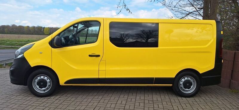 Gebraucht Opel Vivaro 95 PS (69 kW) 2016 Gelb Van / Kleinbus