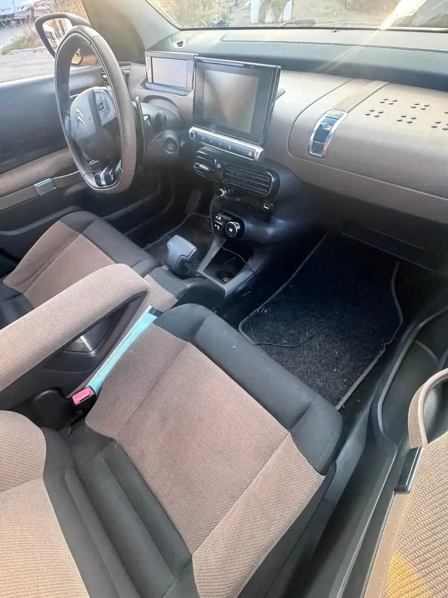 Gebraucht Citroën C4 Cactus 101 PS (74 kW) 2014 Weiß Kleinwagen