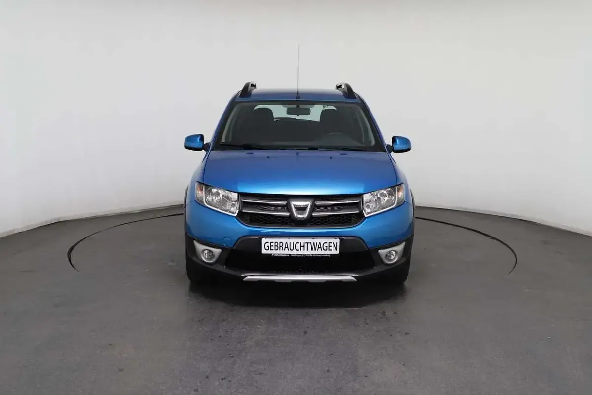 Gebraucht Dacia Sandero Prestige 90 PS (66 kW) 2014 Blau sky (terpl) SUV