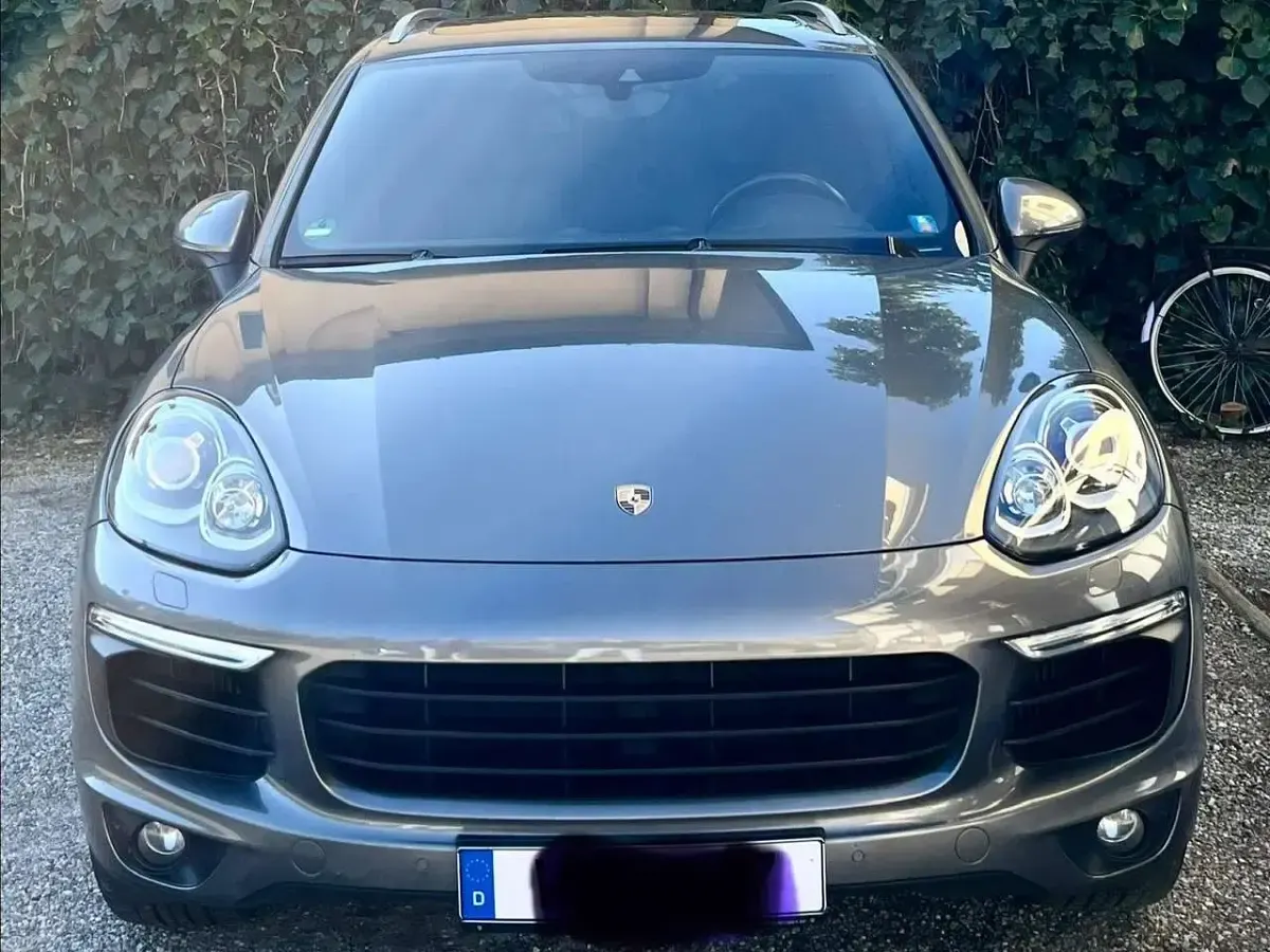 Gebraucht Porsche Cayenne 262 PS (192 kW) 2016 Grau SUV