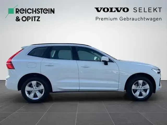 Gebraucht Volvo XC60 145 PS (106 kW) 2022 SUV