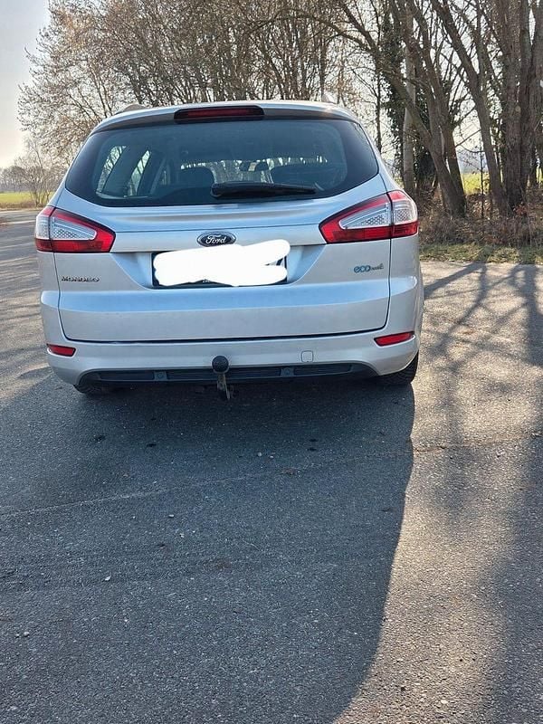 Gebraucht Ford Mondeo Titanium 116 PS (85 kW) 2012 Grau Limousine