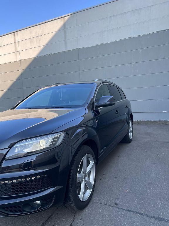 Gebraucht Audi Q7 Ambiente 245 PS (180 kW) 2015 Schwarz SUV