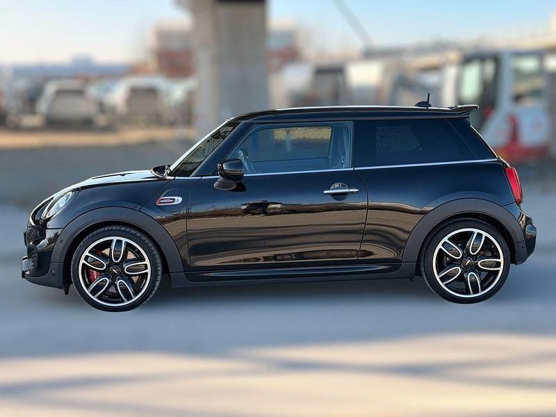 Gebraucht Mini John Cooper Works 231 PS (169 kW) 2019 Schwarz Kleinwagen