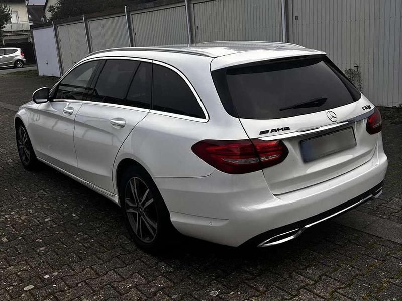 Gebraucht Mercedes C200 Avantgarde 136 PS (100 kW) 2017 Weiß Kombi