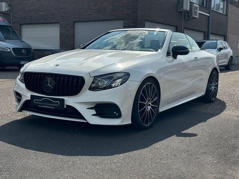 Gebraucht Mercedes E220 AMG 194 PS (142 kW) 2018 Weiß Cabrio