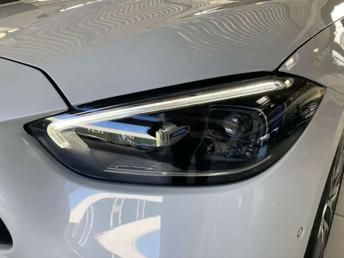 Gebraucht Mercedes C43 AMG AMG 421 PS (309 kW) 2025 Weiß Limousine