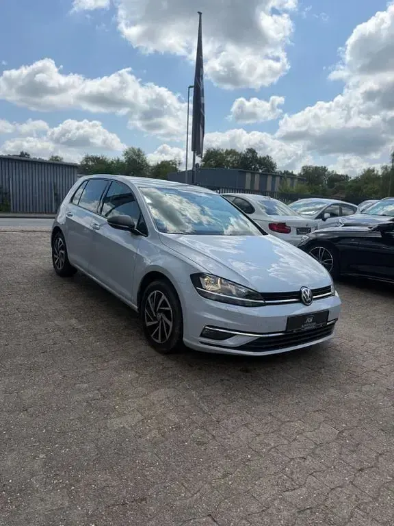 Gebraucht VW Golf VII Join 110 PS (80 kW) 2018 Silber Limousine