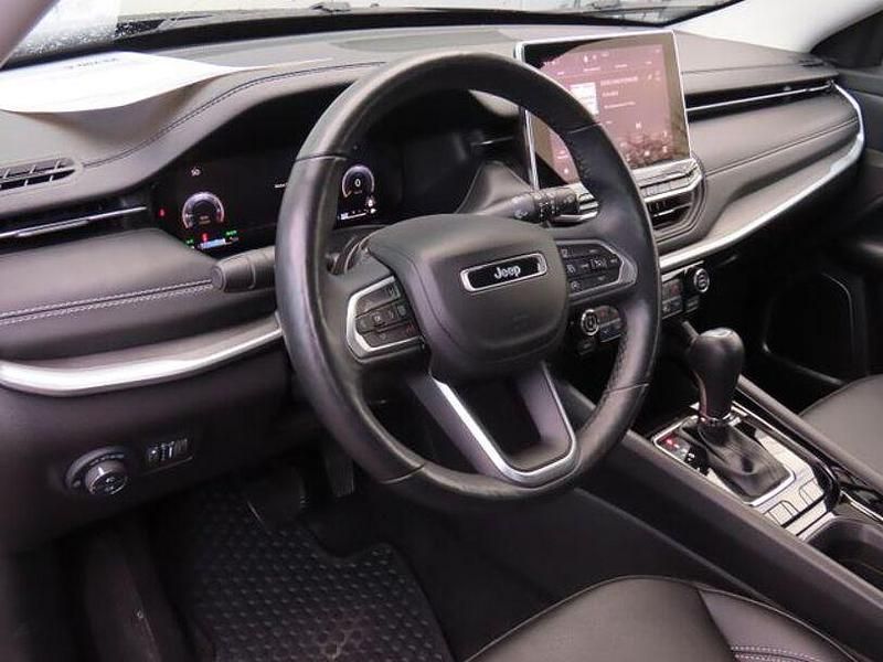 Gebraucht Jeep Compass 131 PS (96 kW) 2024 Schwarz SUV