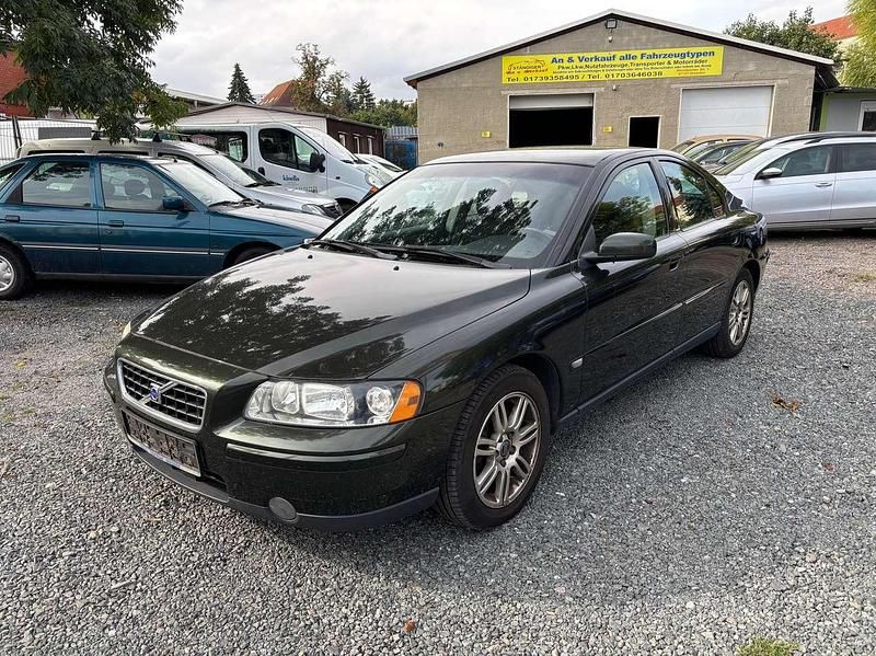 Grün Gebraucht 2006 Volvo S60 Limousine | 1.500 € (Fairer Preis) - Bild 1/4