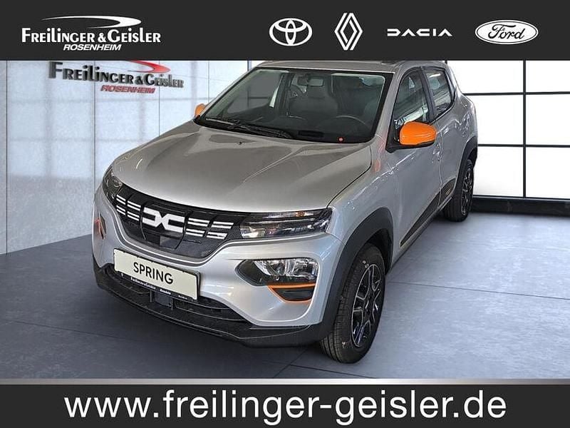 Diamantsilbergrau (silber) Gebraucht 2022 Dacia Spring Essentiel Kleinwagen | 18.490 € - Bild 1/4