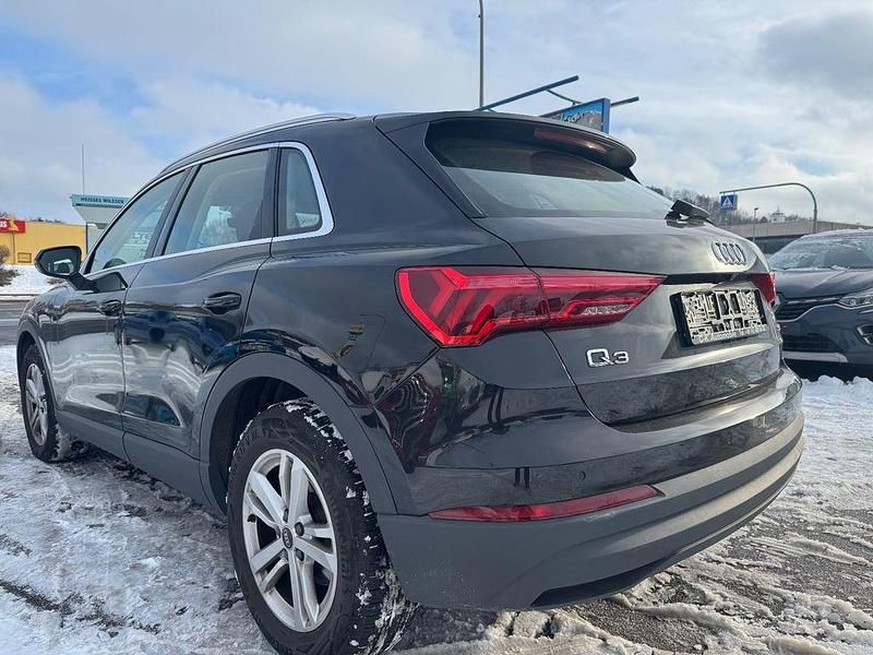 Gebraucht Audi Q3 Basis 150 PS (110 kW) 2021 Schwarz SUV