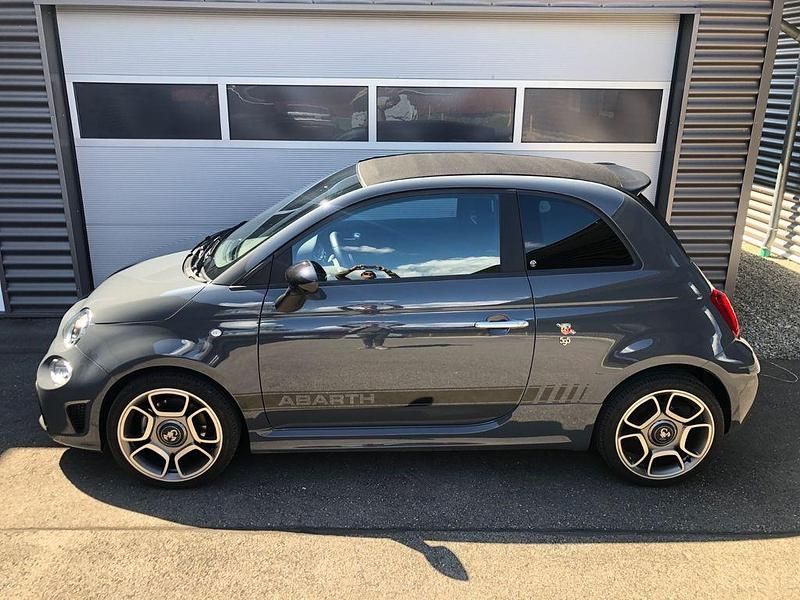 Usado Abarth 595C 145 HP (106 kW) 2017 Cinzento Cabrios