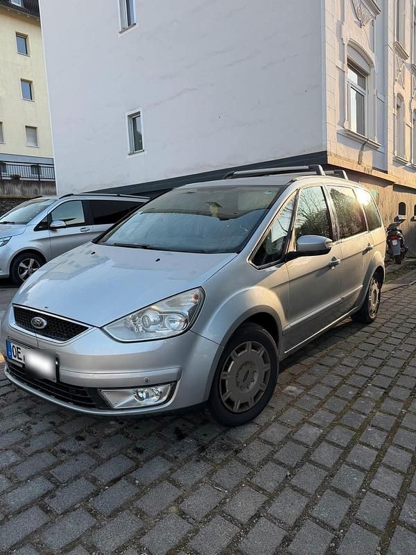 Gebraucht Ford Galaxy 131 PS (96 kW) 2007 Silber Van / Kleinbus
