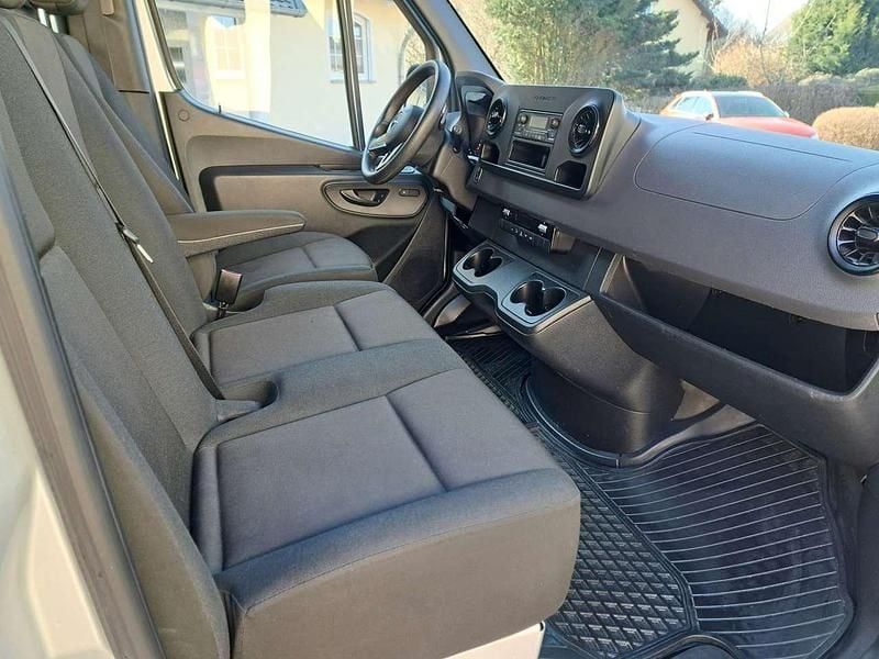 Gebraucht Mercedes Sprinter 85 kW (116 PS) 2022 Lackfarbe iridiumsilber mb Van