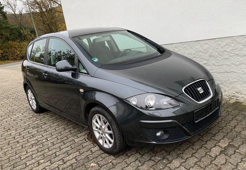 Schwarz Gebraucht 2011 Seat Altea Ecomotive Kombi | 2.950 € (Guter Preis) - Bild 1/4
