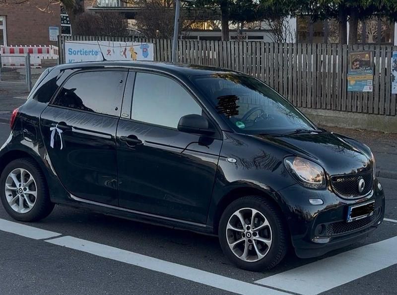 Gebraucht Smart ForFour Passion 90 PS (66 kW) 2019 Schwarz Kleinwagen