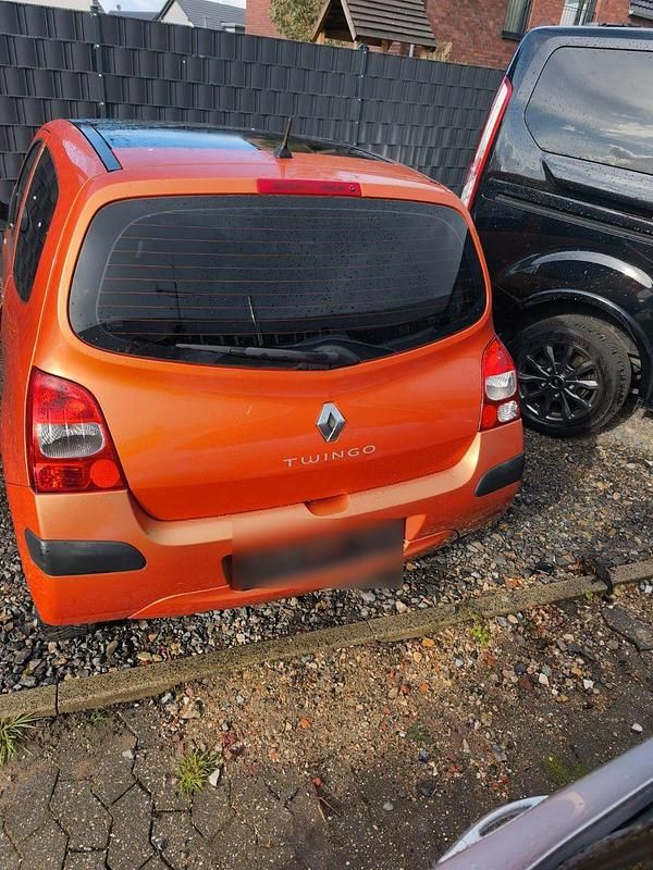 Gebraucht Renault Twingo Authentique 58 PS (42 kW) 2009 Orange Kleinwagen