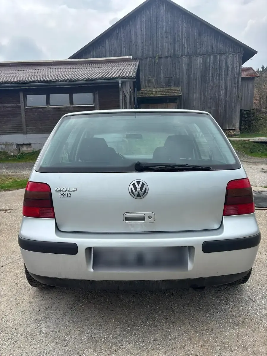 Gebraucht VW Golf IV 75 PS (55 kW) 2002 Silber Kleinwagen
