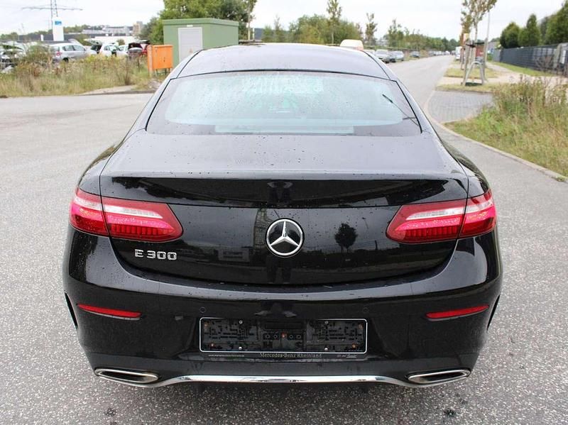 Gebraucht Mercedes E300 AMG 245 PS (180 kW) 2018 Obsidianschwarz Coupé