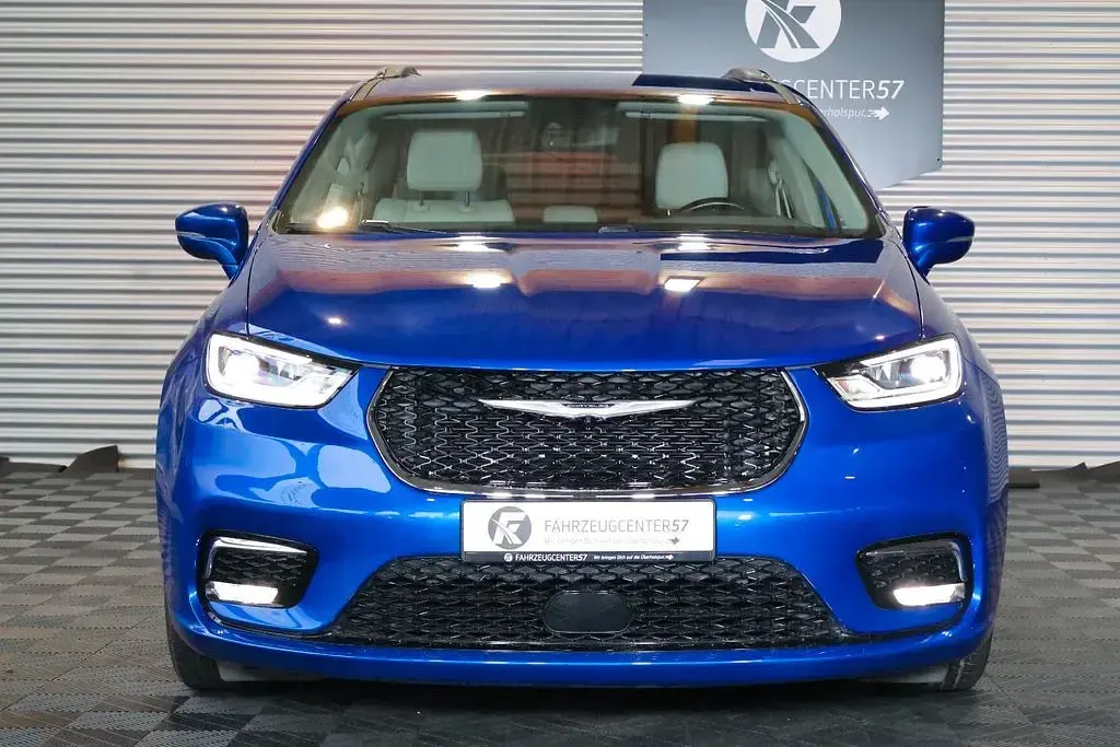 Gebraucht Chrysler Pacifica Touring 291 PS (214 kW) 2021 Blau Van