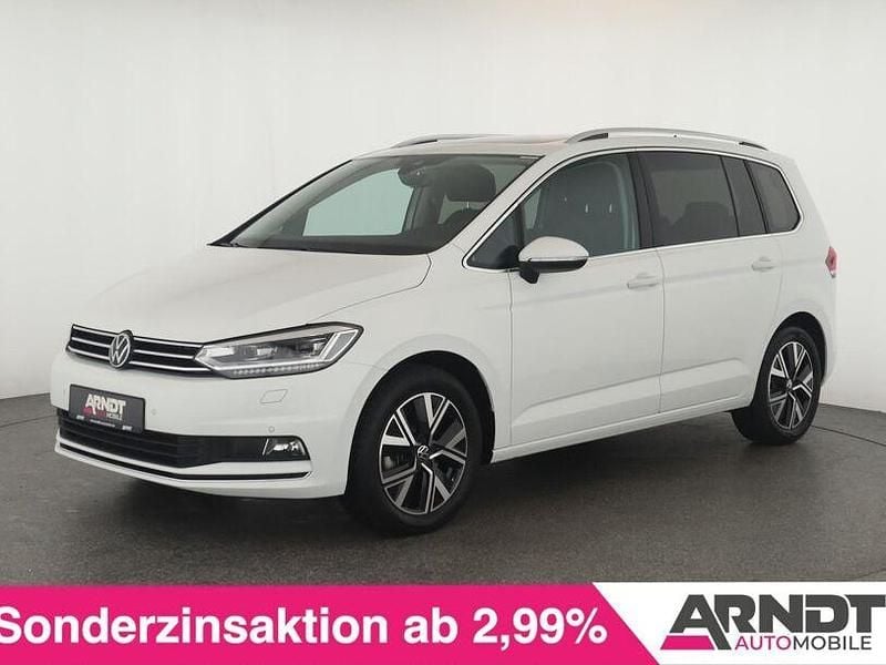 Gebraucht VW Touran Highline 150 PS (110 kW) 2025 Pure white Van / Kleinbus