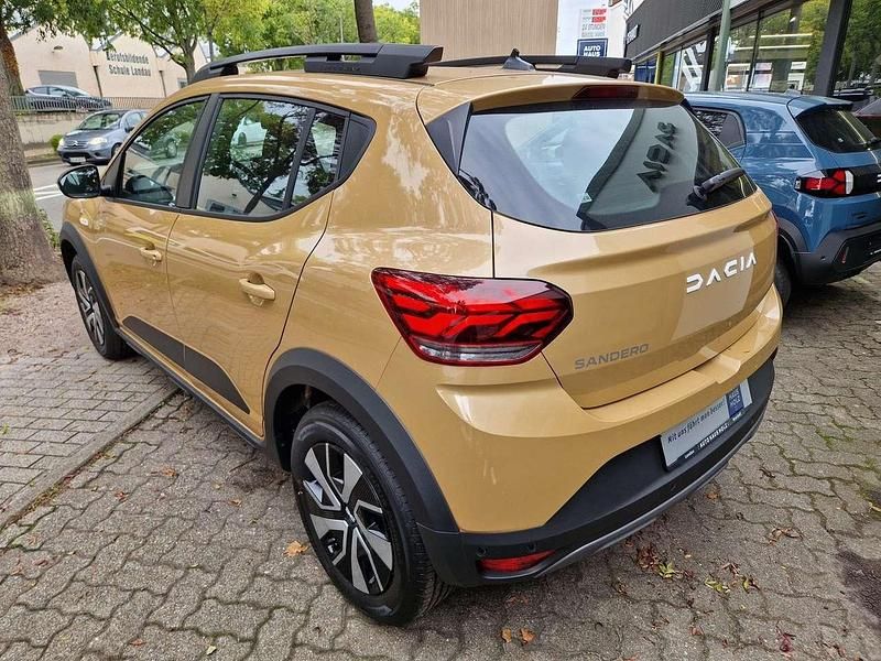 Neu Dacia Sandero Expression 91 PS (66 kW) 2025 Safari beige Kleinwagen