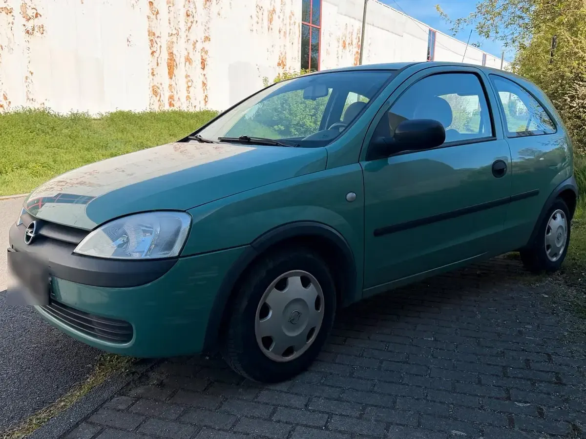 Second-hand Opel Corsa 58 CP (42 kW) 2000 Verde Hatchback
