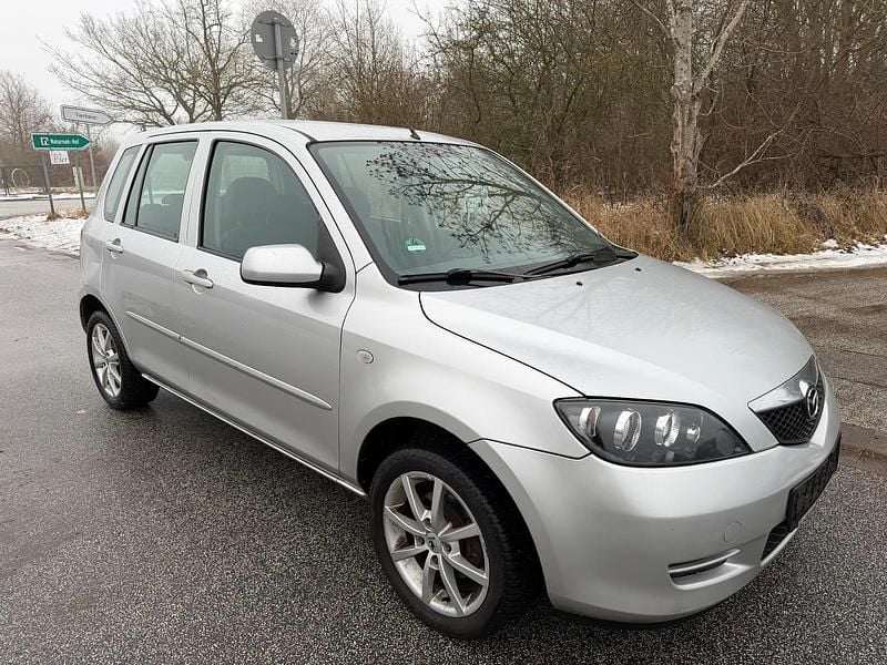 Gebraucht Mazda 2 80 PS (58 kW) 2004 Silber Kleinwagen