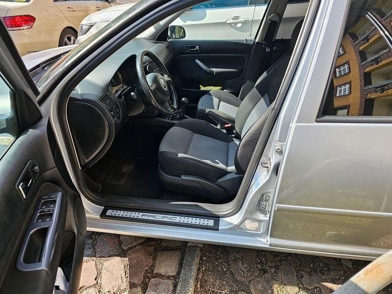 Gebraucht VW Golf IV Pacific 105 PS (77 kW) 2003 Silber Limousine