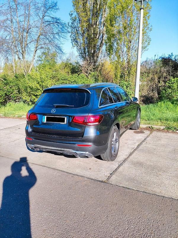 Gebraucht Mercedes GLC200 145 PS (106 kW) 2019 SUV