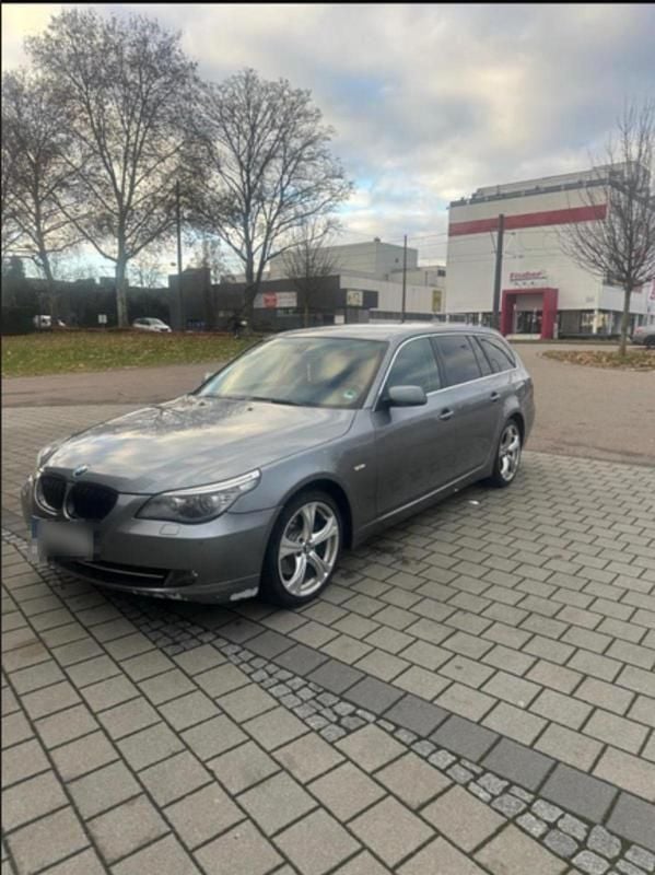 Gebraucht BMW 530 2007 Grau Kombi