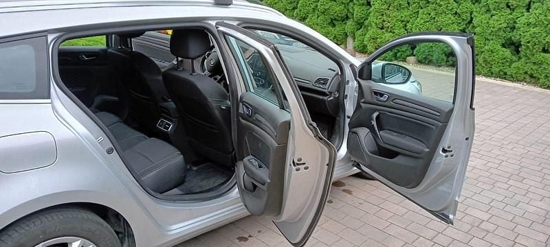 Gebraucht Renault Mégane GrandTour 116 PS (85 kW) 2020 Silber Kombi